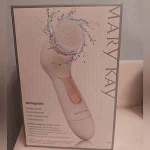 Mary Kay Skinvigorate cleansing brush